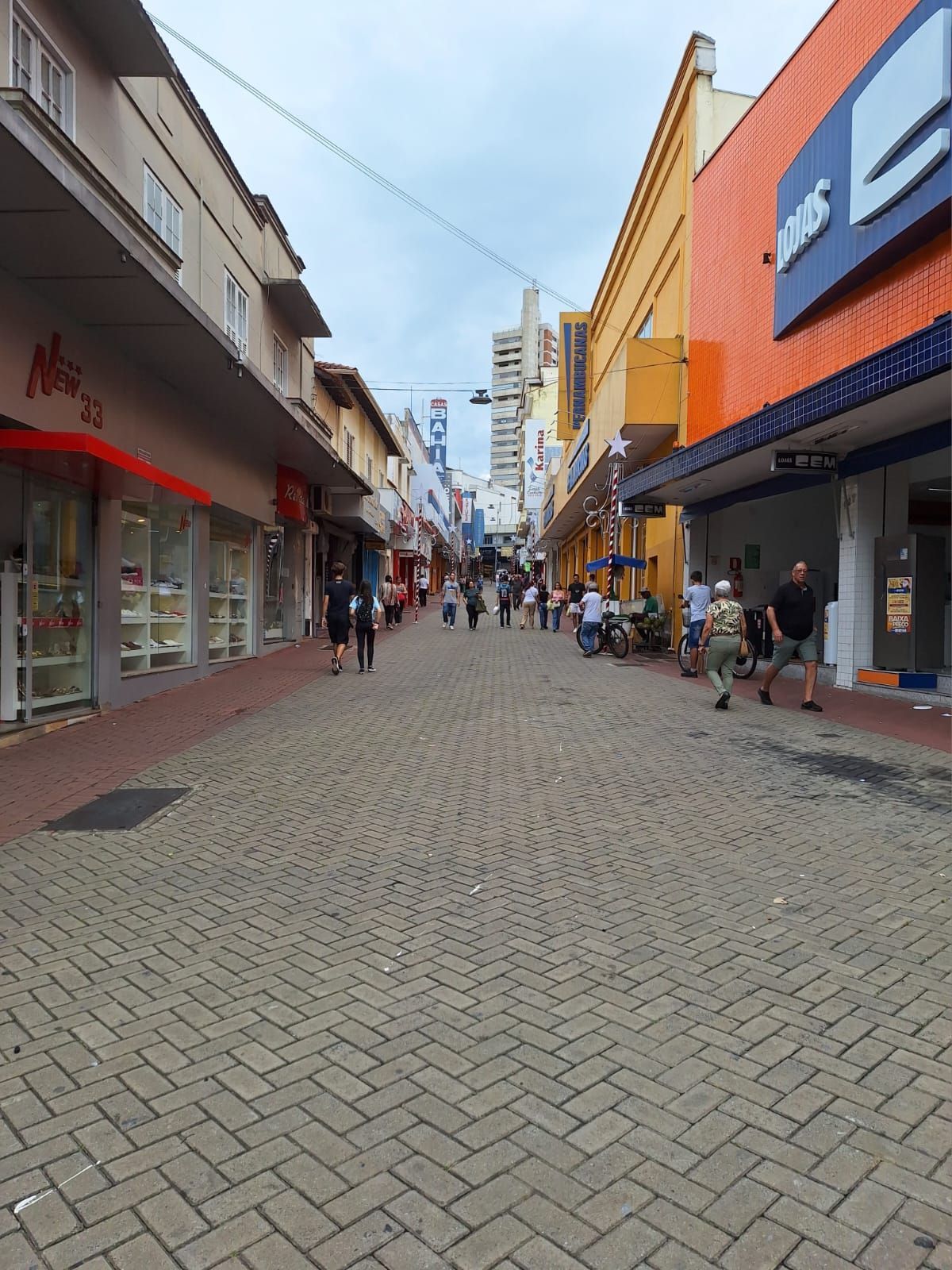Pesquisa da ACIV mapeia preferências dos consumidores varginhenses