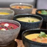 Sai frio! Restaurante de BH promove festival de caldos durante o mês de julho