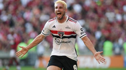 Calleri marcou o gol da vitória do São Paulo sobre o Flamengo no Maracanã