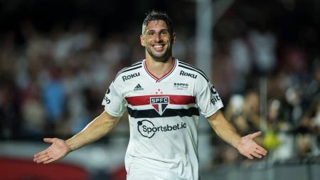 Calleri pode ser o segundo estrangeiro com mais gols pelo São Paulo