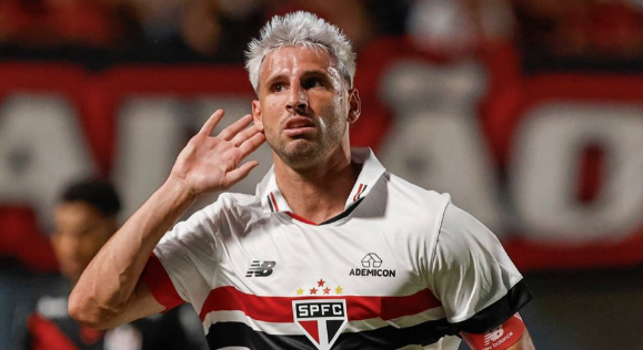 Atlético-GO 0x3 São Paulo: melhores momentos de partida do Brasileiro