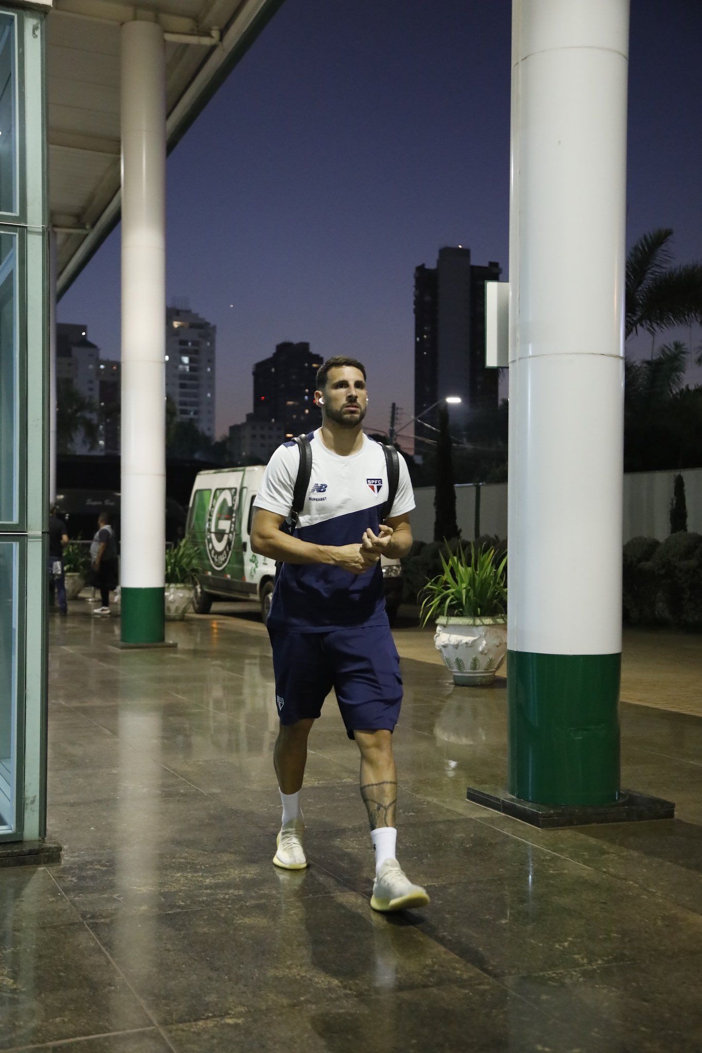 Goiás x São Paulo: veja escalações para jogo pela Copa do Brasil