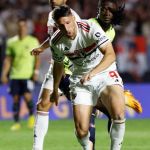 Calleri segue sina em mata-mata pelo São Paulo, e perde chances contra LDU