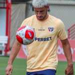 Escalação do São Paulo: Calleri é dúvida para enfrentar o Novorizontino