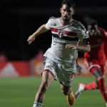 Com Calleri no banco, São Paulo está escalado para enfrentar o Internacional
