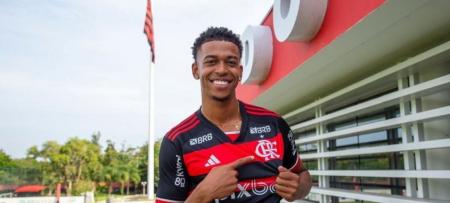 Carlinhos reforça o Flamengo