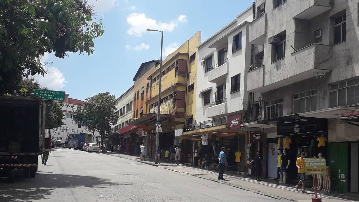 Onda de calor afeta saúde de garotas de programa e provoca queda de 30% no número de clientes na Guaicurus