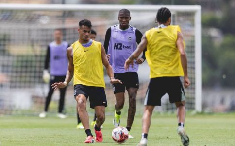 Reinier em treino do Atlético em 24 de janeiro de 2026