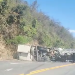 Acidente com caminhões deixa dois mortos e um ferido na BR-381, na Grande BH