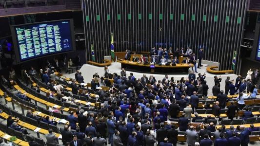 Câmara aprovou urgência para tramitação do PL 2630/2020