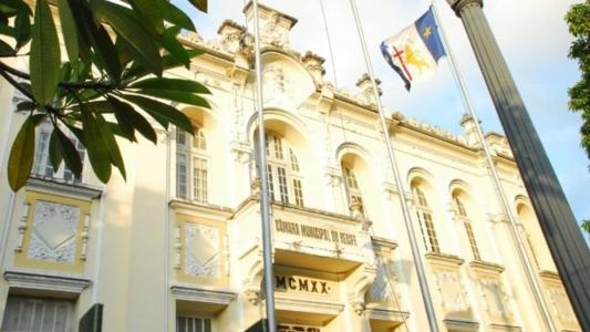 Câmara de Recife aprovou projeto que proíbe o uso da linguagem neutra nas escolas da cidade