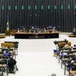 Câmara aprova urgência de projeto que aumenta pena para quem fornecer bebidas alcoólicas a menores de idade