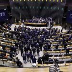 Câmara aprova MP que cria novas regras para o setor elétrico