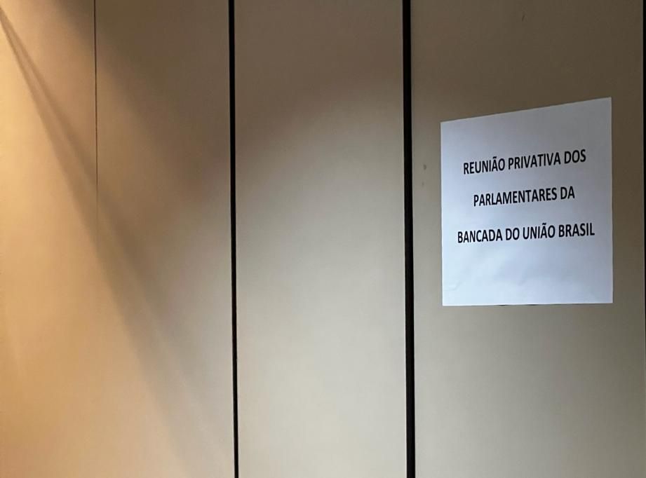 Reunião da bancada do União Brasil na Câmara define situação de Bivar no partido