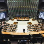 Oito deputados federais mineiros já trocaram de partido