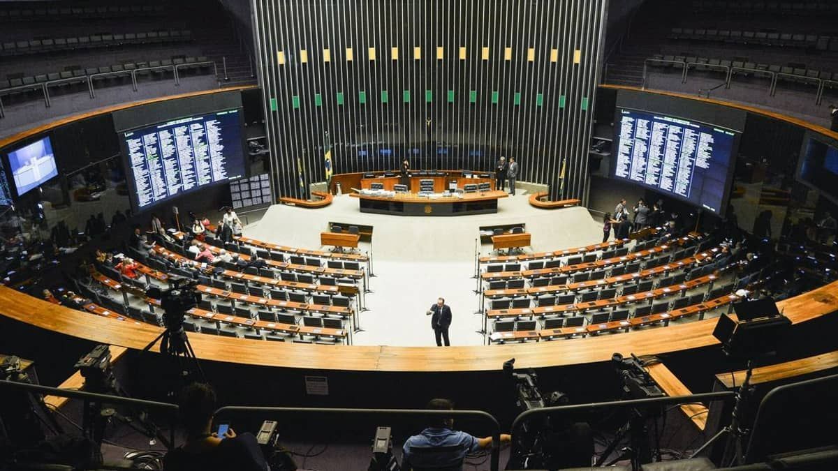 Sem votação do arcabouço, Congresso não pode entrar em recesso oficial
