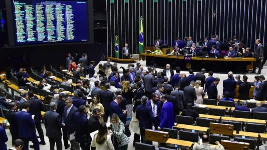 Câmara dos Deputados debate reforma tributária nesta quinta-feira (6)