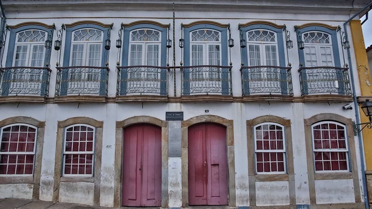 Vereadores de Ouro Preto discutem possível instalação do Aeroporto Regional de Confins na cidade