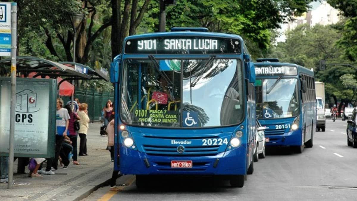Vereadores de BH votam nesta terça (13), em 1° turno, PL que 'libera' passagem a R$ 4,50