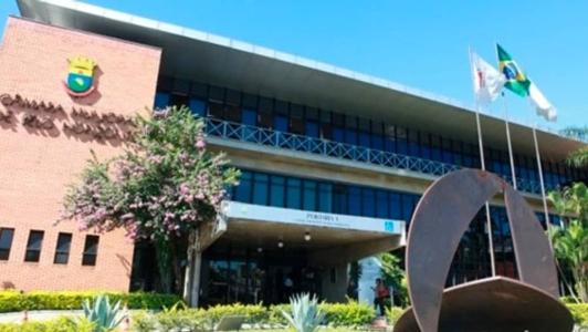 Câmara Municipal vota 41 itens em sessão extraordinária