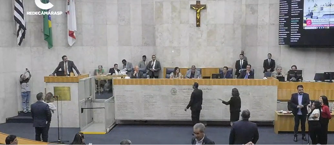 Câmara de SP faz última votação do projeto que autoriza adesão à privatização da Sabesp