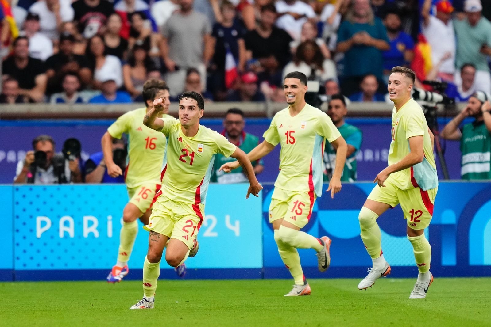 Paris 2024: Espanha bate França na prorrogação e conquista o ouro no futebol masculino