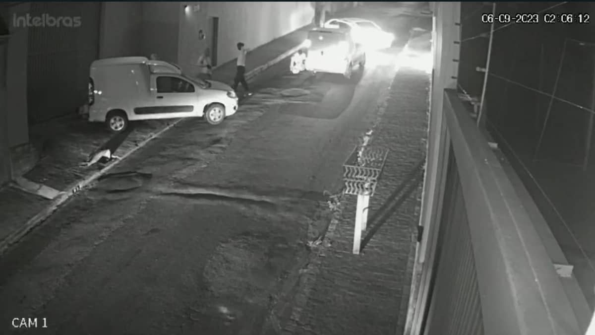 Vídeo mostra bandidos invadindo casa de comerciante da Ceasa na Grande BH