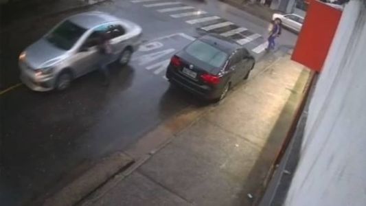 Câmeras de segurança mostram momento em que instrutor é arrastado