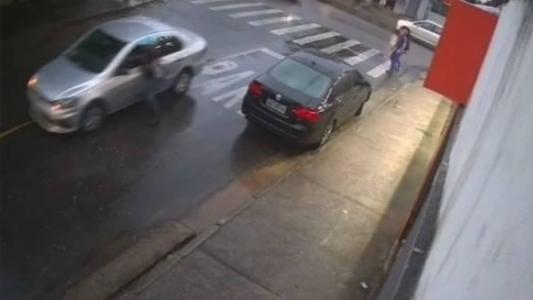 Câmeras de segurança mostram momento em que instrutor é arrastado