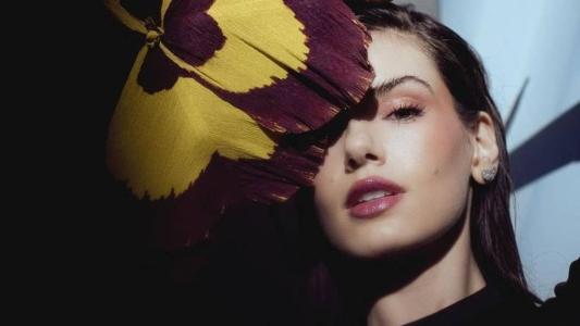 Camila Queiroz é um dos destaques da novela
