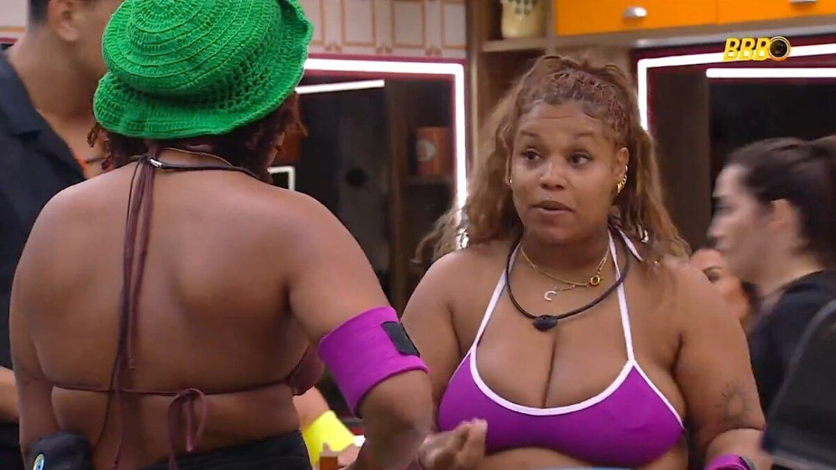 BBB 25: dupla se desentende por conta de limpeza da cozinha e participantes intervêm