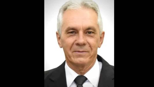 Caminhão bateu de frente com o carro do vereador nessa segunda (22)