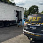 PRF apreende grande quantidade de maconha em caminhão em Juiz de Fora