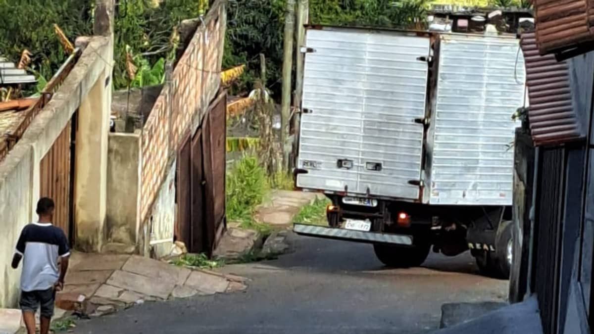 Incidente envolvendo caminhão da UFOP gera indignação e revolta em moradores 
