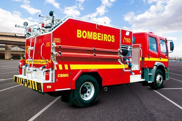 Incêndio em vegetação provoca suspensão de atendimentos em entidade de Ipatinga