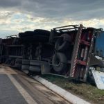 Anel Rodoviário continua parcialmente interditado cinco horas após acidente