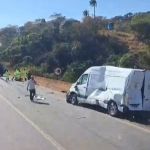 Veja vídeo do engavetamento envolvendo sete veículos que fecha a Fernão Dias na Grande BH