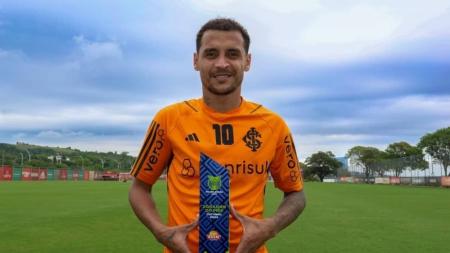 Camisa 10 do Inter é o craque do Brasileirão em outubro
