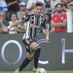 Paulinho valoriza crescimento do Atlético, mas lamenta novo tropeço no Brasileirão