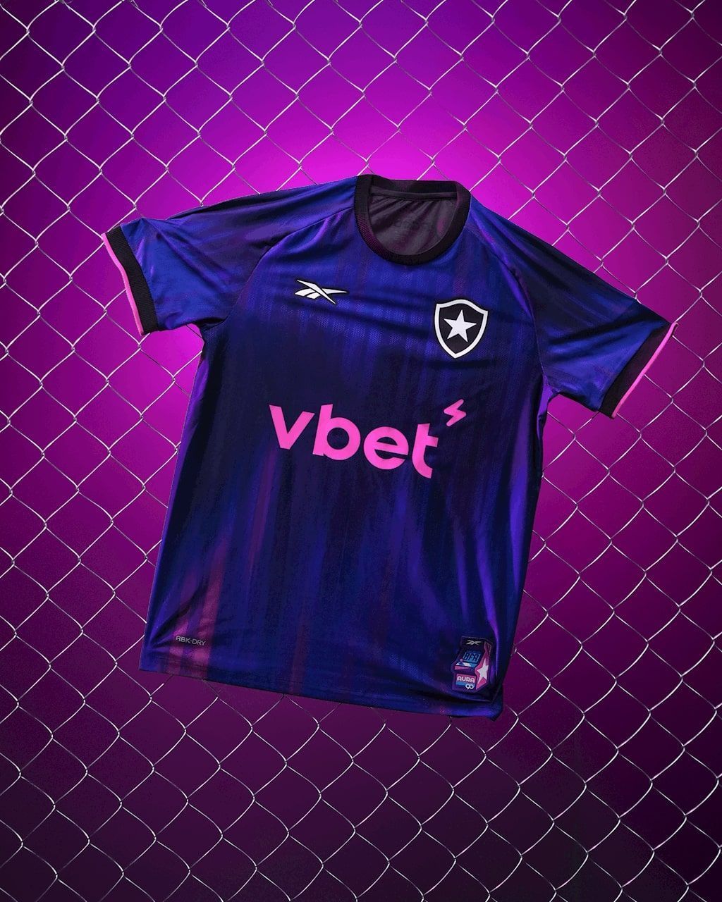 Botafogo lança quinto uniforme da temporada 2025/26; veja imagens