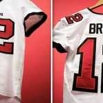 Última camisa usada por Tom Brady na carreira pode ser vendida por mais de R$ 12 milhões