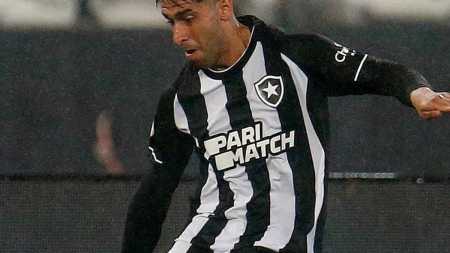 Camisa do Botafogo segue sem fornecedor esportivo