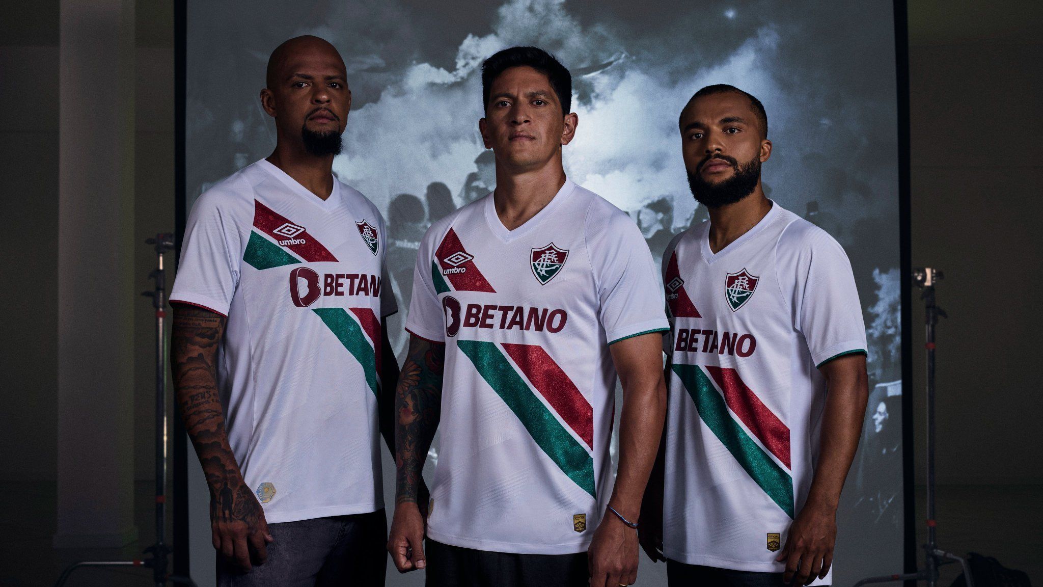 Fluminense lança nova camisa 2 para a disputa temporada 2024; veja