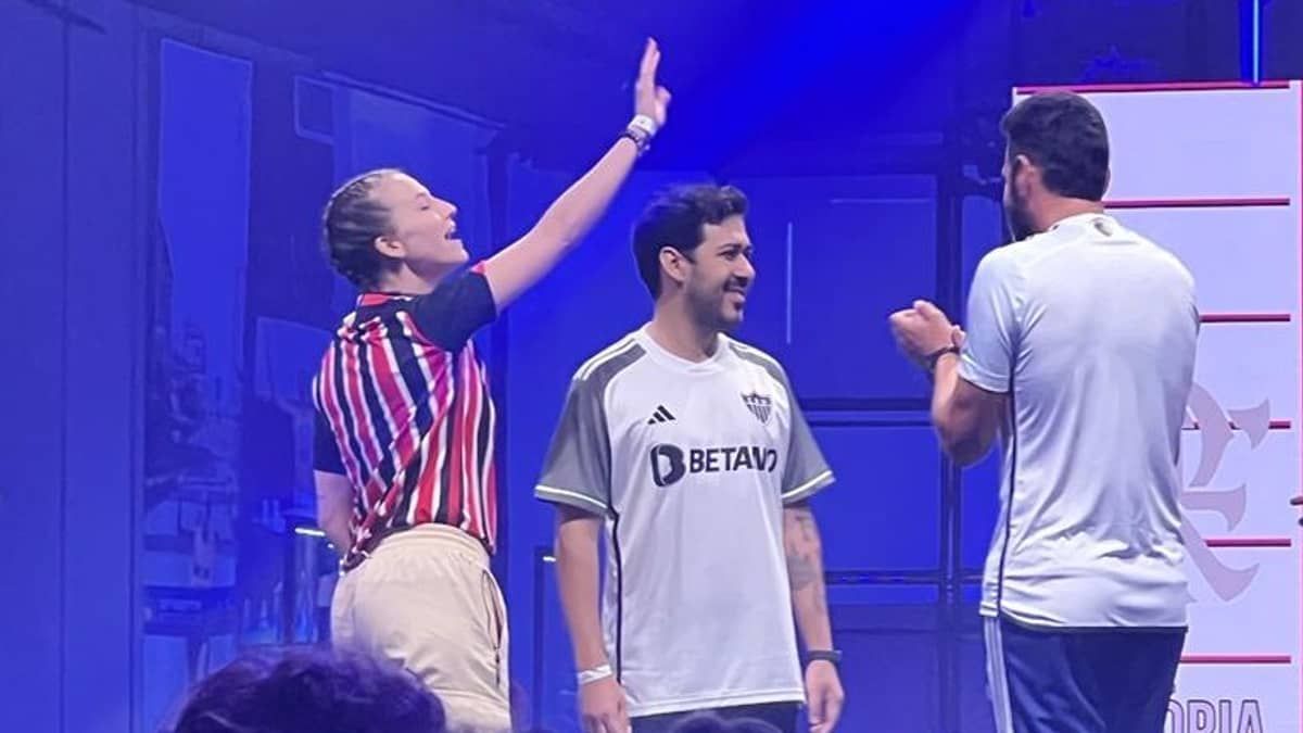 Nova camisa 2 do Atlético é exibida em evento da Adidas; veja foto