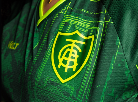 América lança nova camisa pré-jogo com referência ao Independência; veja fotos