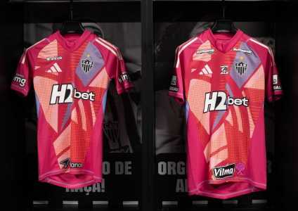 Camisa de goleiros do Atlético, em alusão ao Outubro Rosa