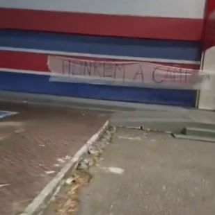 Torcida do Fortaleza protesta contra o time às vésperas de final estadual