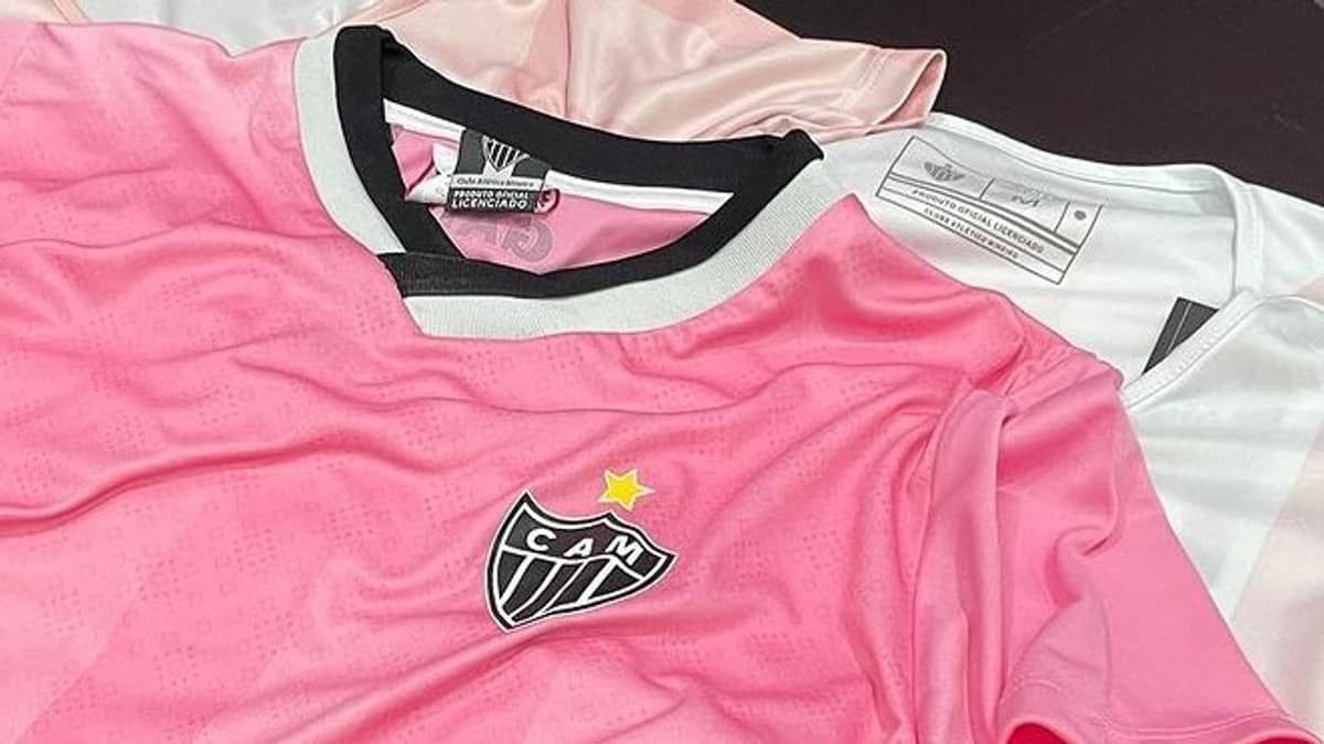 Atlético lança camisas em homenagem ao Outubro Rosa; veja fotos