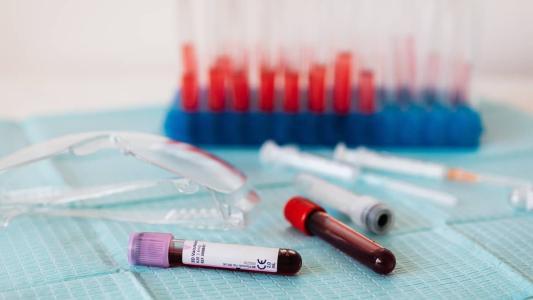 Campanha destaca a importância da doação de sangue regular para a criação de um estoque de sangue e hemoderivados seguro