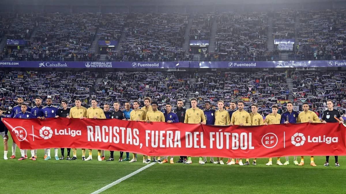 La Liga promove campanha contra o racismo após ataques a Vini Jr